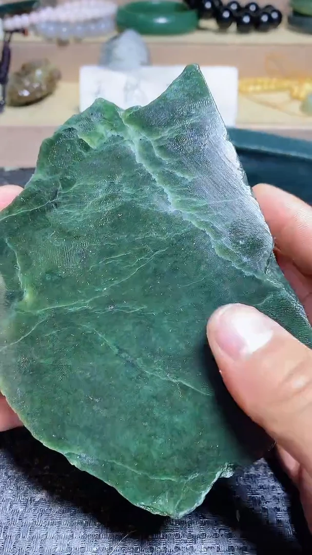 【闪购商品】和田玉61未镶嵌原石毛料有瑕疵