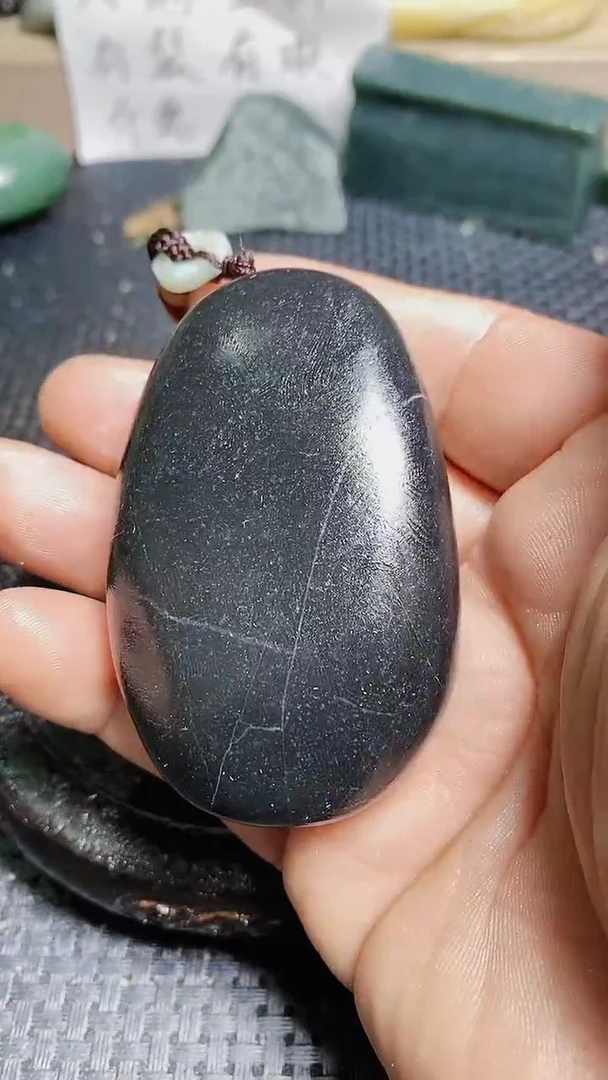 【闪购商品】和田玉94未镶嵌原始毛料有瑕疵