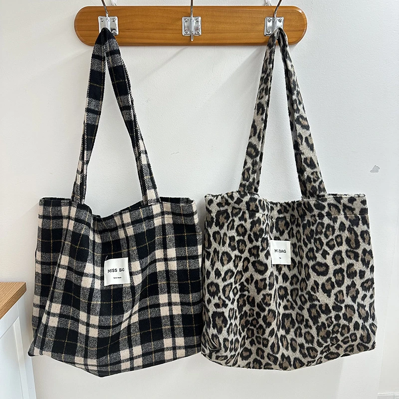 韩国东大门新款秋冬单肩包女毛呢时尚休闲格子学生豹纹大包手拎包