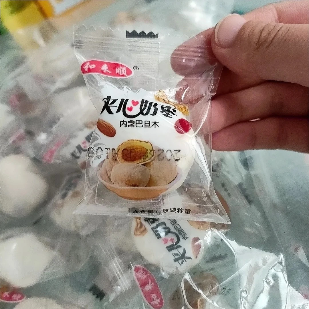 巴旦木夹心奶枣夹心巴旦木仁红枣