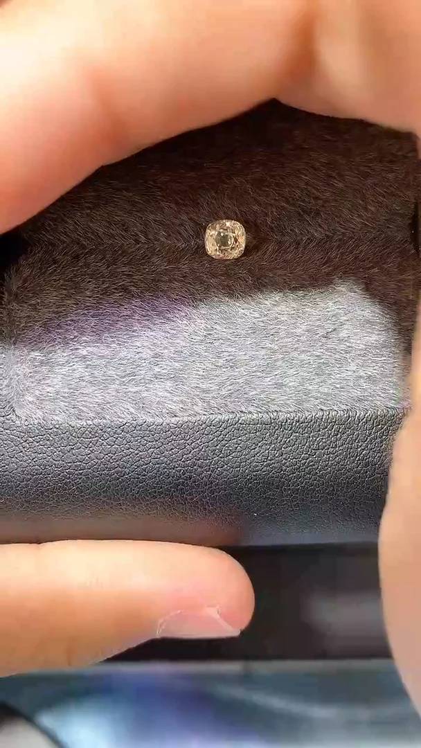 【闪购商品】定制金绿宝石裸石未镶嵌金绿宝石 0.64ct