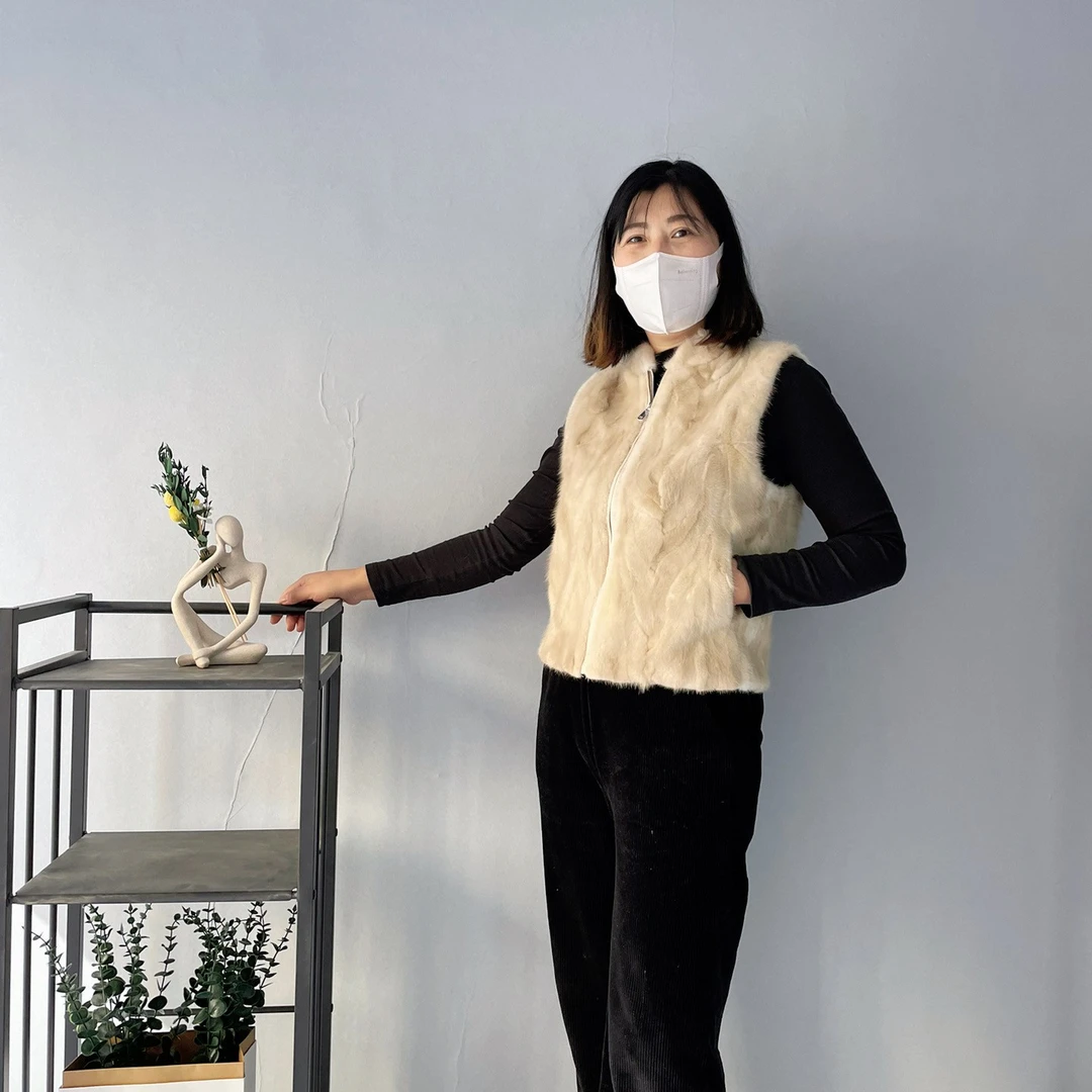时尚休闲毛马夹 女拼貂 秋冬年轻短款外套 百搭不过时毛马甲拼接