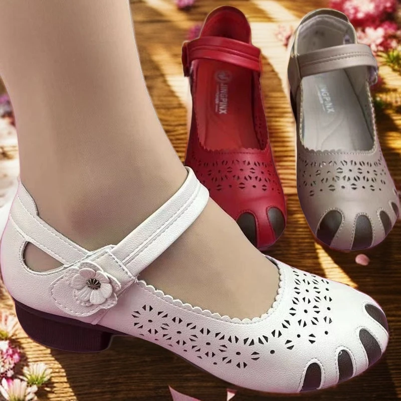 2024新款高档中老年牛津软底凉鞋真皮女透气舒适百搭不累脚妈妈鞋