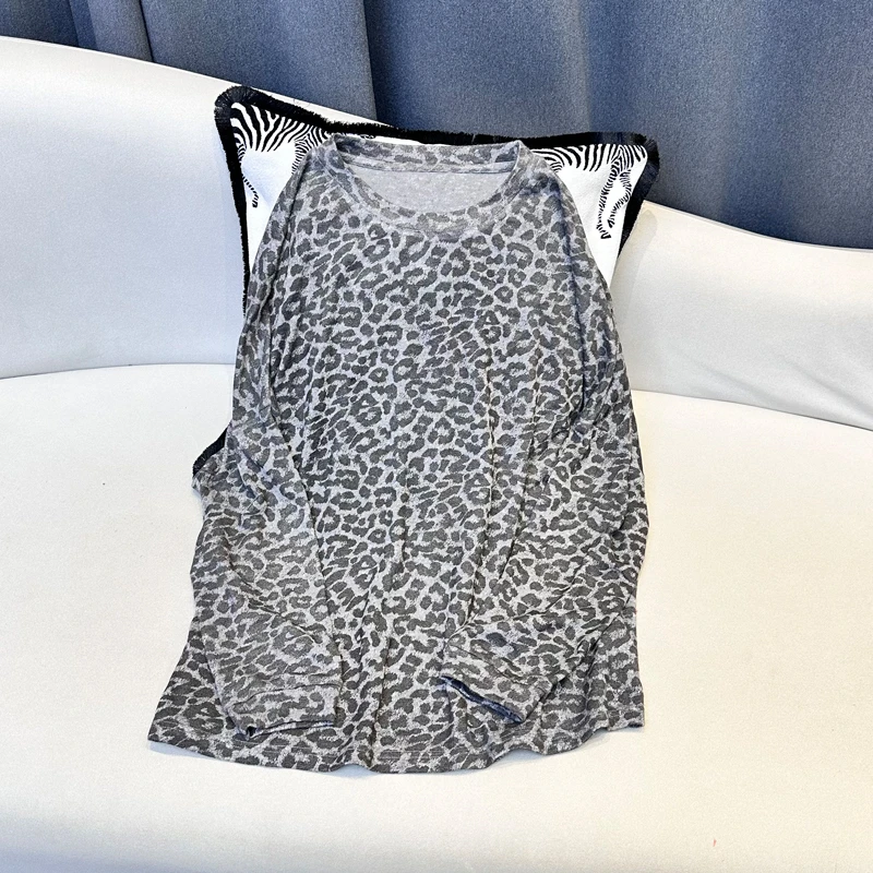 JW/静稳2024-秋时尚休闲圆领减龄气质女款豹纹长袖显瘦T恤8880867