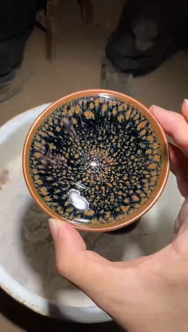 【闪购商品】茶盏大南坑          30
