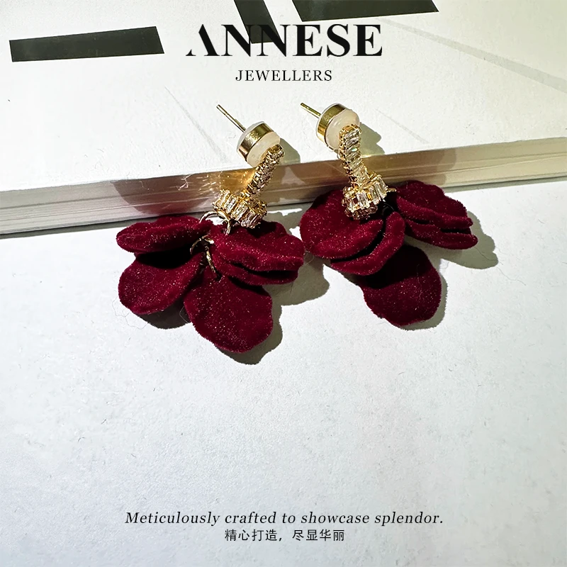 合金锦纶耳饰 【Yola定制】新款丝绒耳饰红梅花瓣气质耳钉-H149
