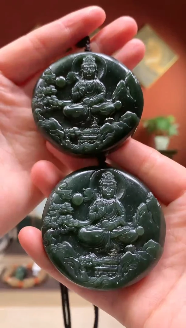 【闪购商品】和田玉颈饰未镶嵌且末蓝山水观音圆牌多样发其一
