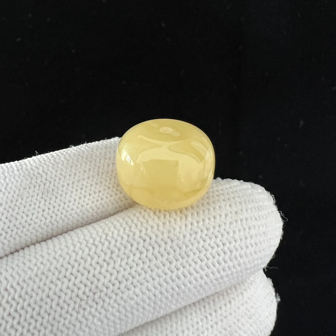 B9155天然原矿蜜蜡 鸡油黄 墩子 16*11.8mm抖音基地质检发货