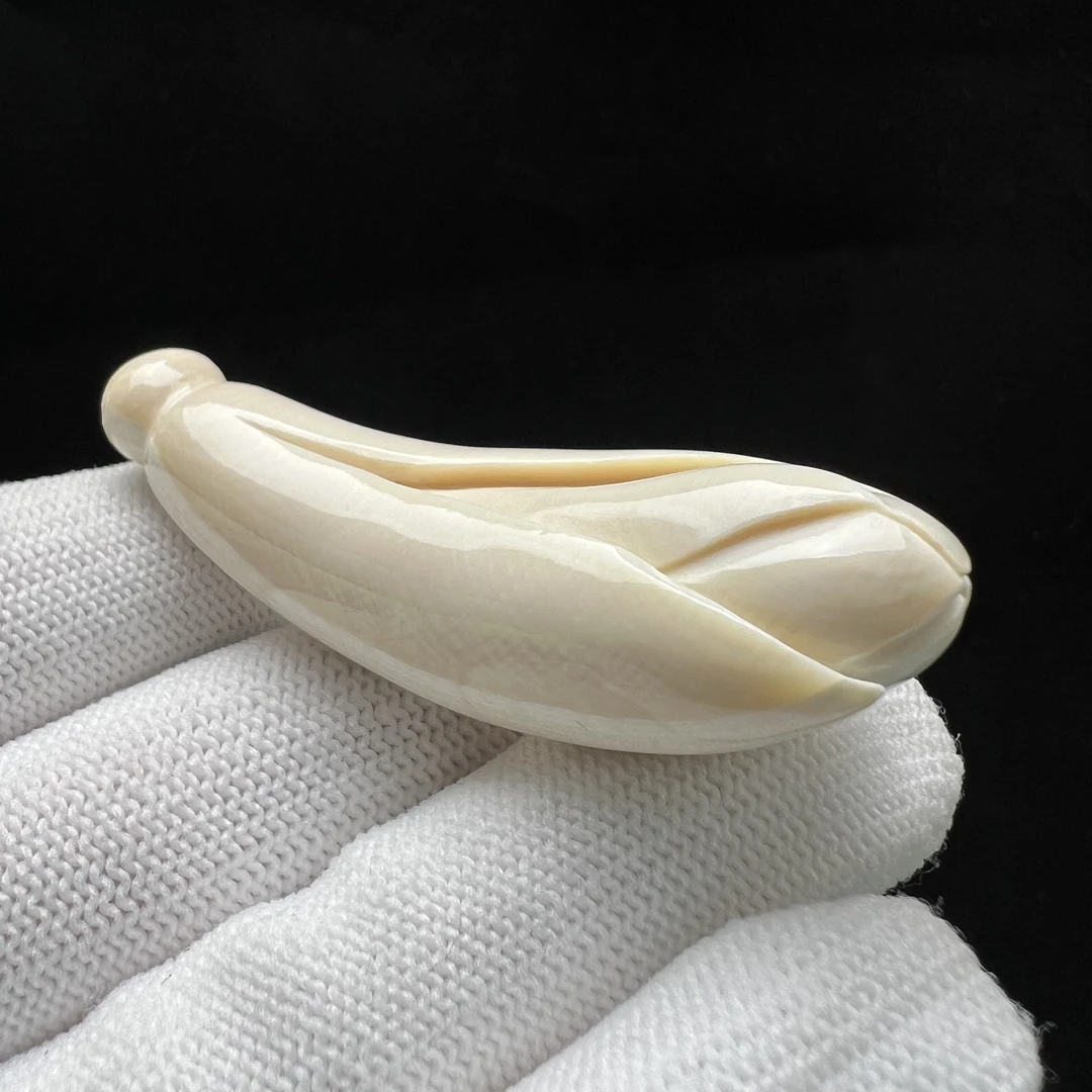 X4236天然猛犸牙 雕刻玉兰花 19.5*56.5mm支持鉴定 假一罚四