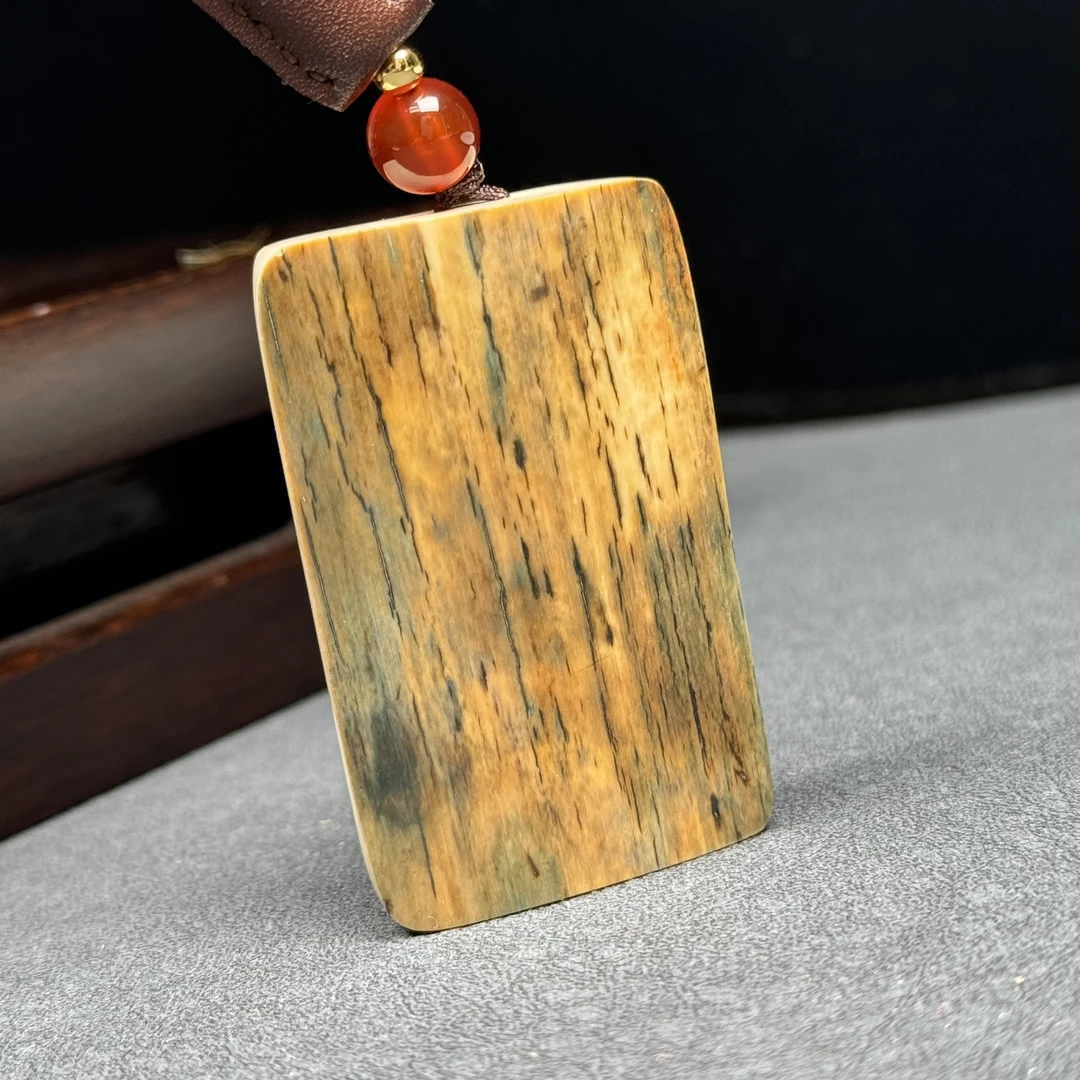 E1417天然猛犸牙 蓝皮无事牌 33.6*53.6*12mm支持鉴定 假一罚四