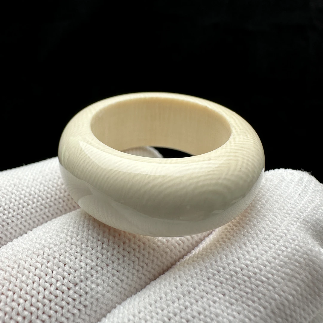J4162天然猛犸牙 圈圈22.6*34.2*11.6mm 支持鉴定 假一罚四