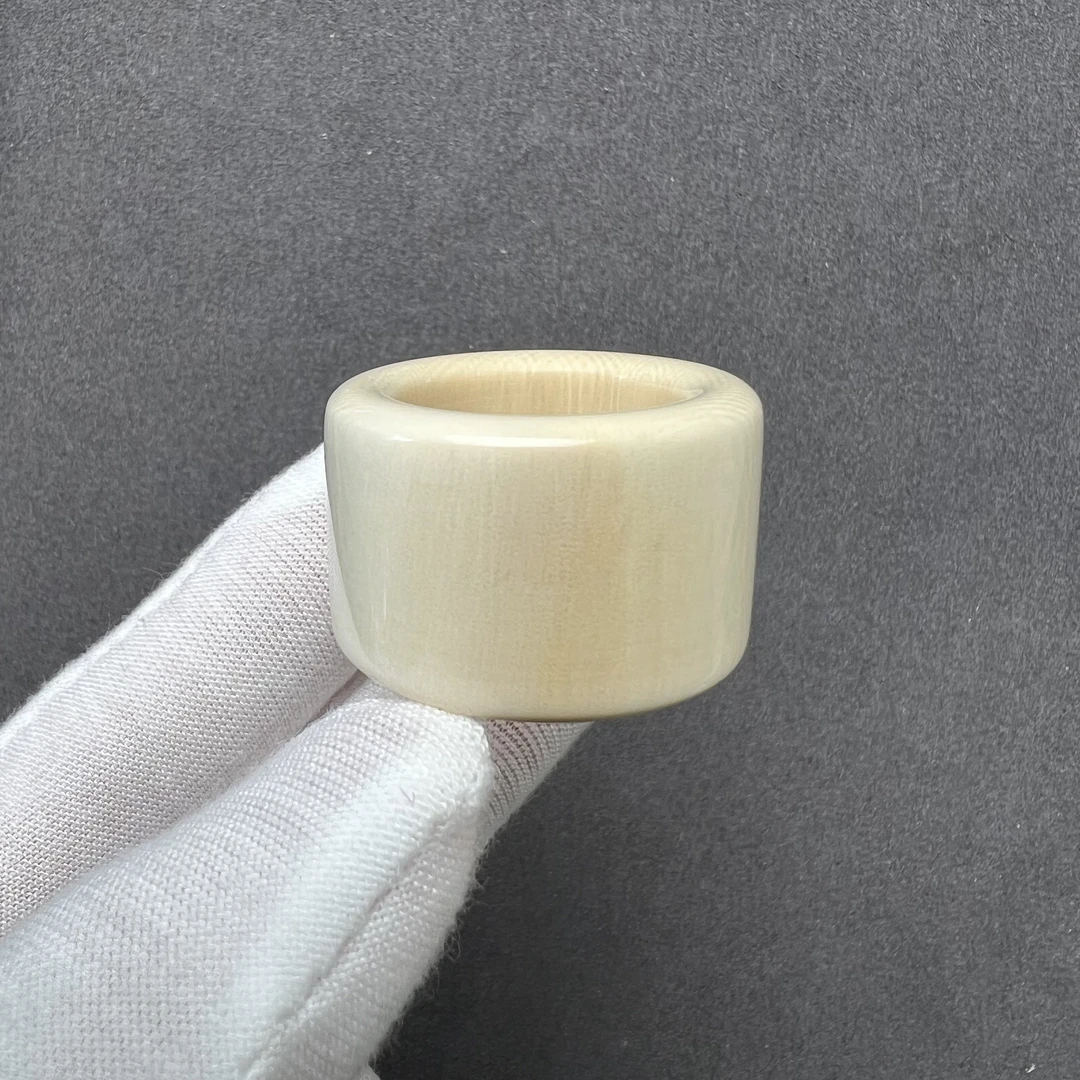 S5558天然猛犸象牙内径:20.5mm扳指 支持鉴定 假一罚四