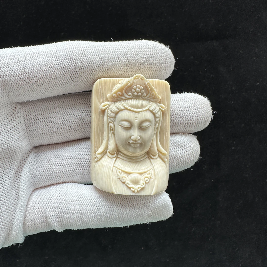 K4781天然猛犸牙雕刻观音 32*42*18mm支持鉴定 假一罚四