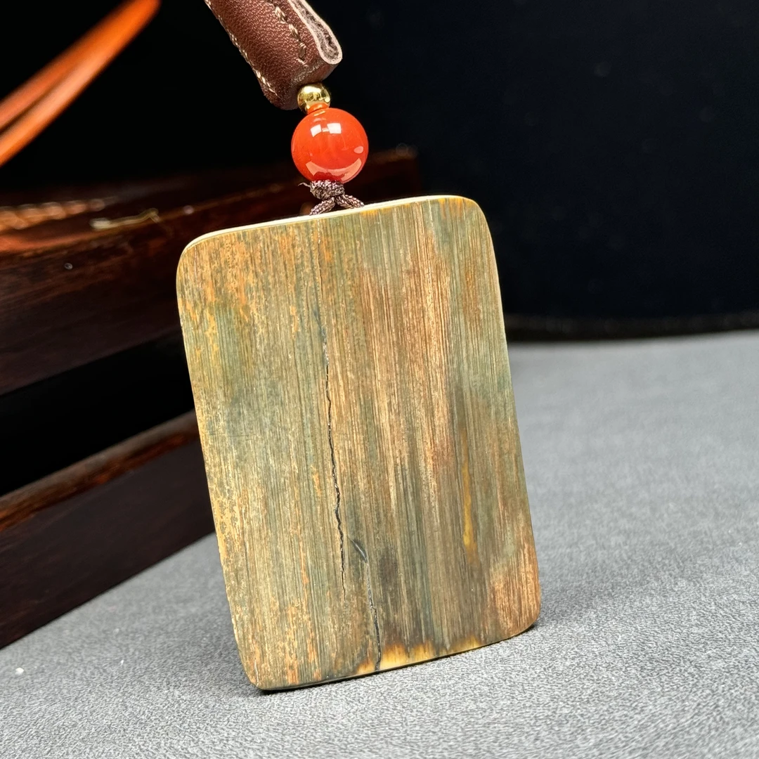 E1426天然猛犸牙 蓝皮无事牌 36.5*57*8mm支持鉴定 假一罚四