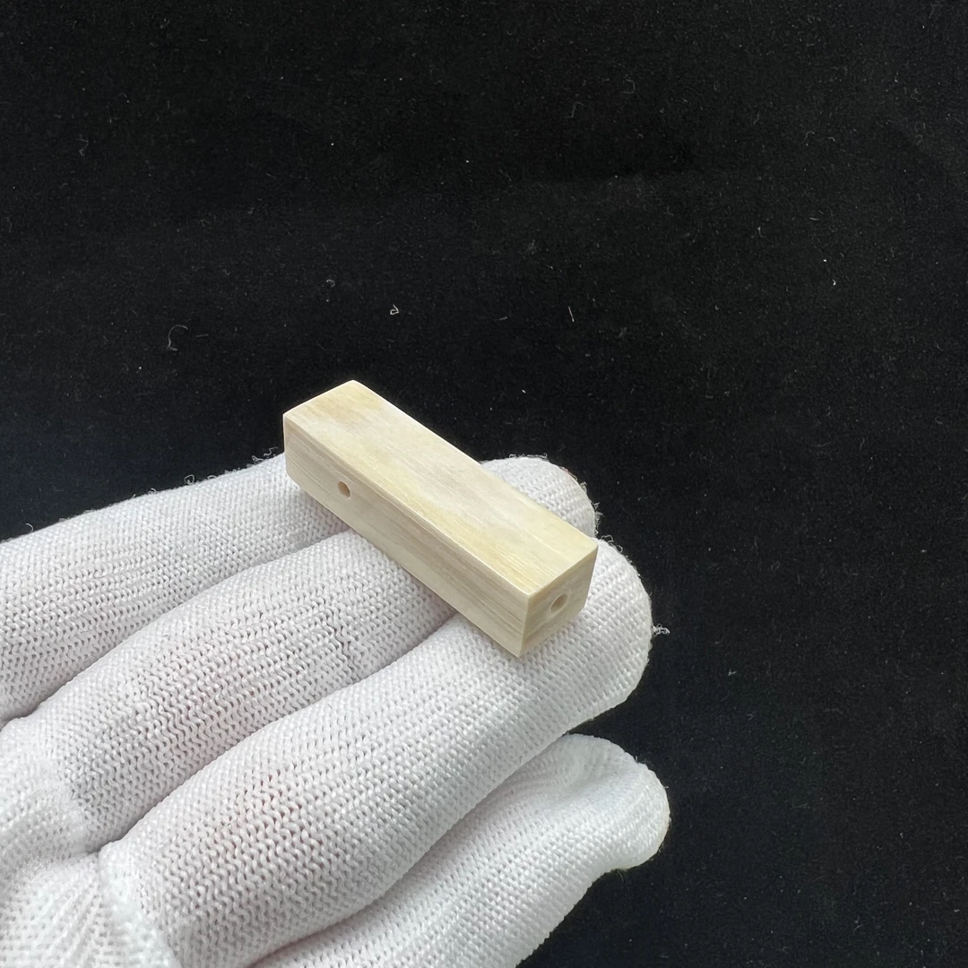 P1814天然猛犸象牙 一字三通 11.5*39.9mm 支持复检 假一罚四