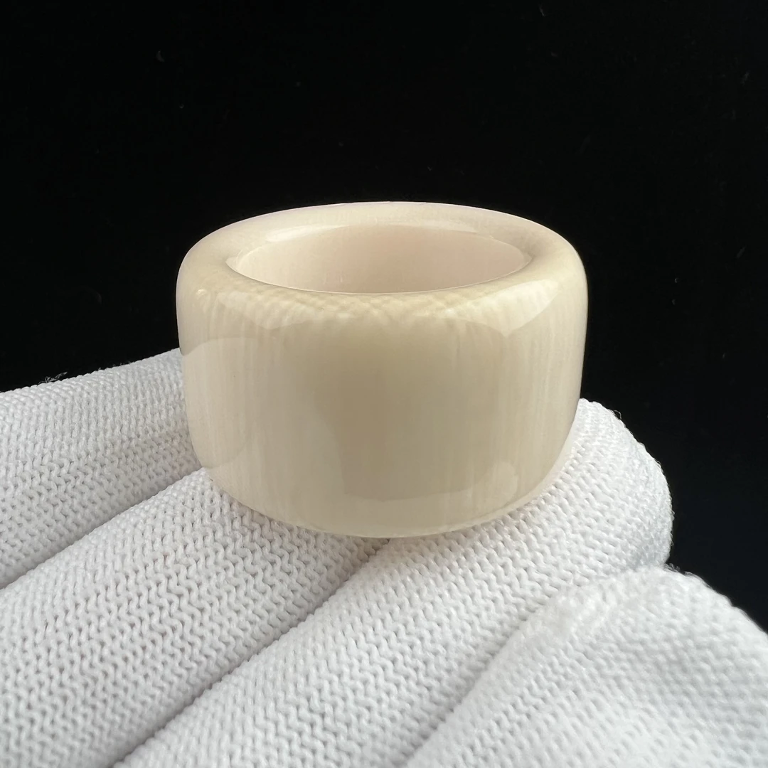 A3969天然猛犸牙 扳指 23*19.6mm支持鉴定 假一罚四