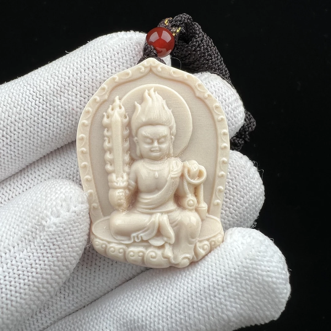 K8124天然猛犸牙 不动明王雕刻牌 29*40*9mm支持鉴定假一罚四