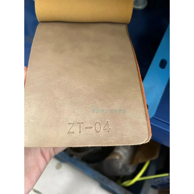 往下划颜色色板选择 油蜡皮亮光皮颜色 实拍图