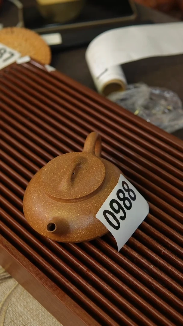 【闪购商品】紫砂茶宠988宜兴紫砂壶