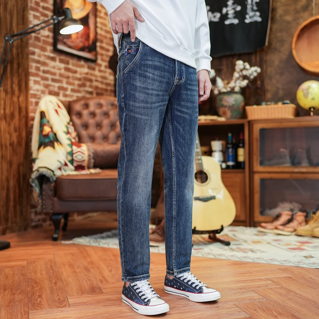 春季舒适百搭斜口袋牛仔裤水洗蓝色男士微弹修身小直筒经典男装
