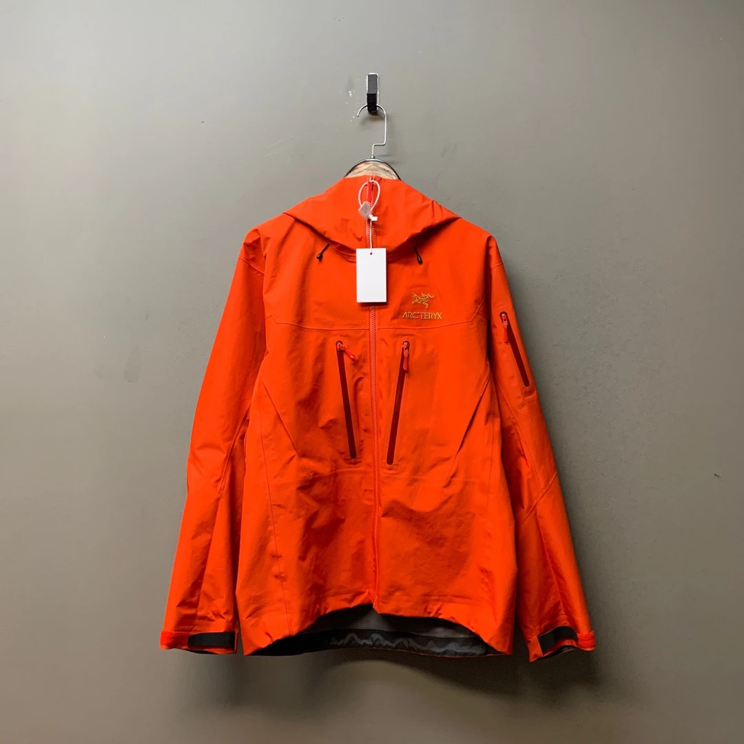 Arcteryx 始祖鸟 /08372/Alpha sv 硬壳冲锋衣 红金色 M码 99新