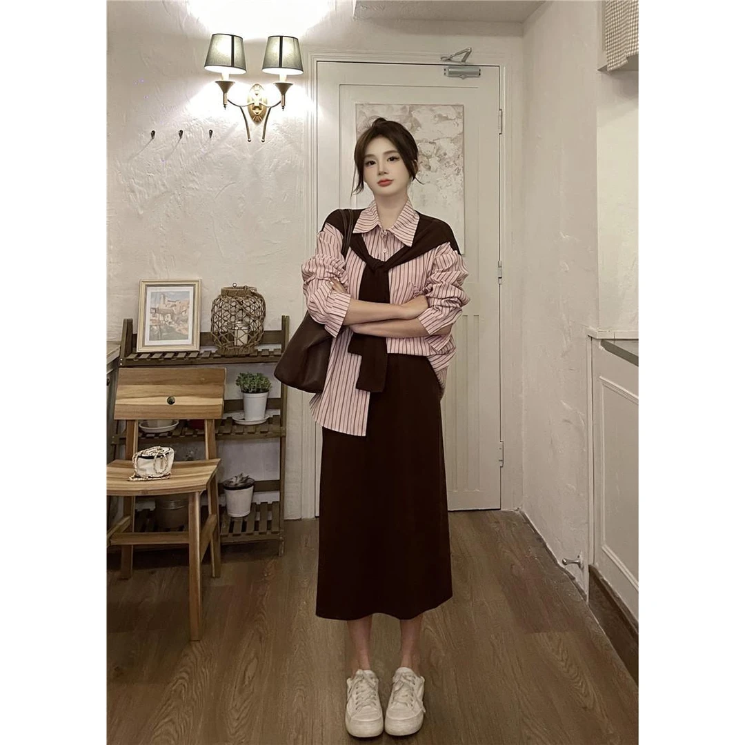 大码女装胖mm休闲宽松条纹假两件披肩衬衫中长款半身裙套装显瘦