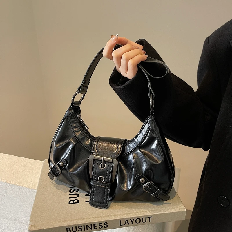 女包2025新款复古做旧风包包女美式废土风单肩腋下法棍机车包包包