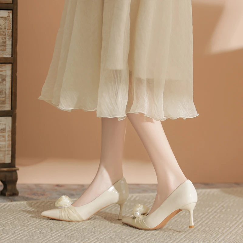 优雅复古百搭花朵高跟鞋女尖头浅口不累脚婚宴鞋气质小众细跟单鞋