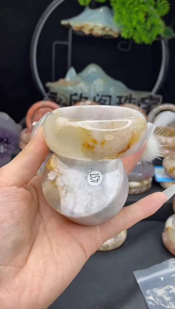 【闪购商品】石英质玉手镯（圆镯）未镶嵌57