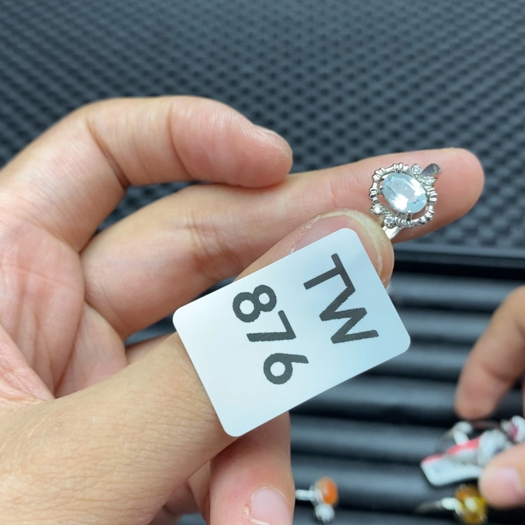 水晶多样性发一只未镶嵌