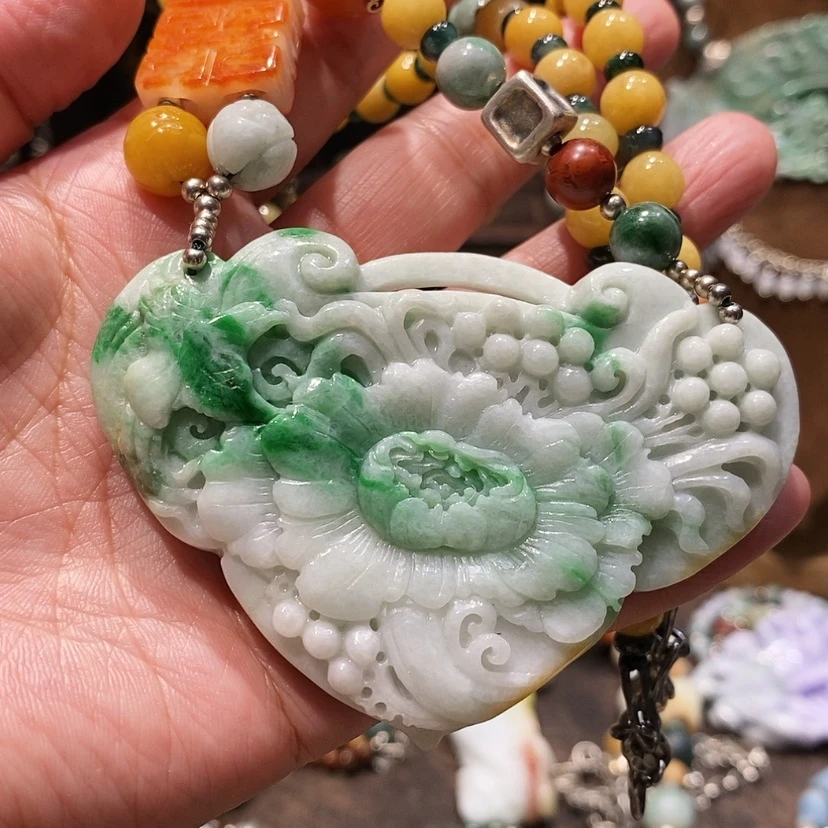 【闪购商品】翡翠颈饰未镶嵌