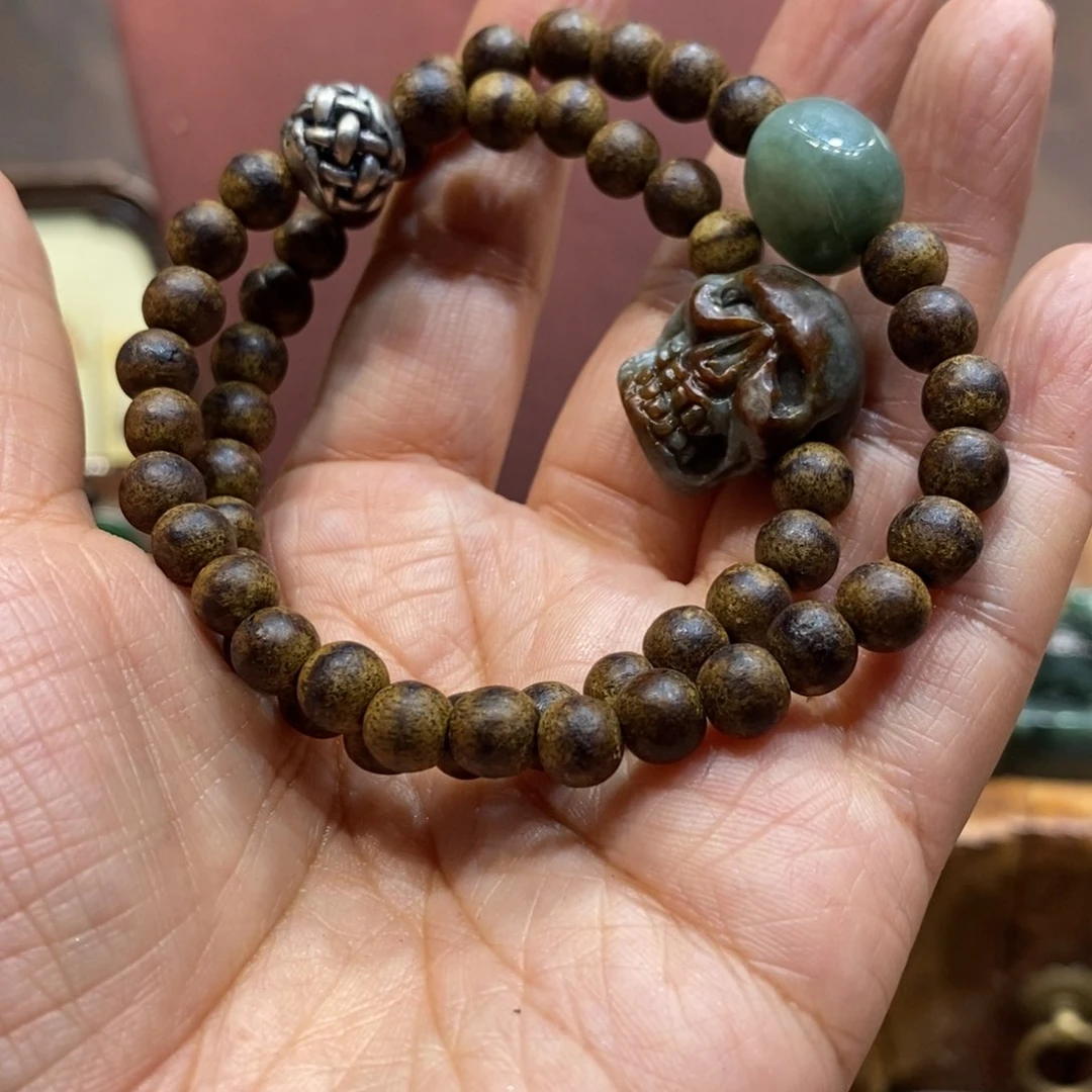 翡翠吊坠(赠链)未镶嵌