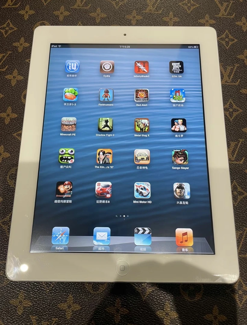 90新 Apple/苹果 苹果ipad2平板电脑 游戏机 经典ios6系统 情怀机