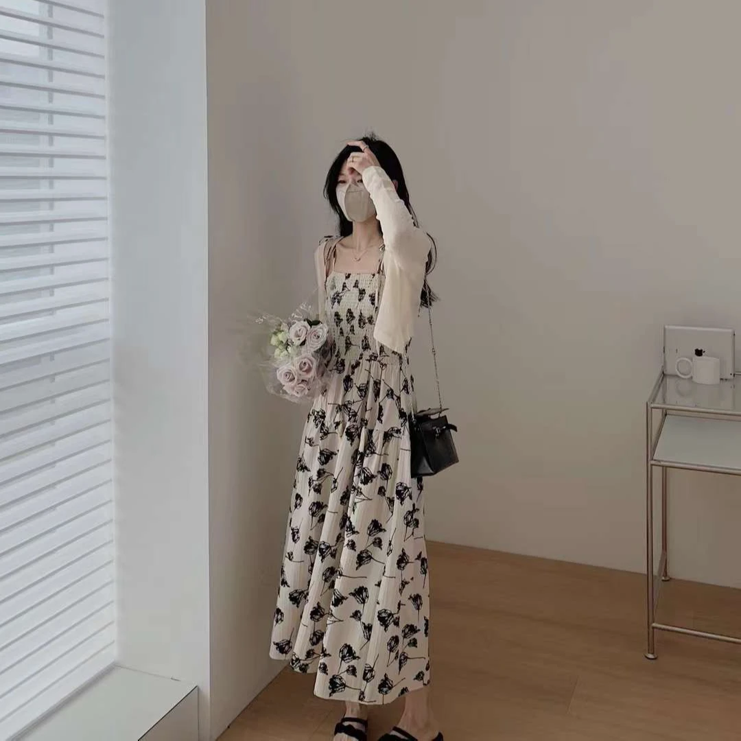 碎花吊带连衣裙子女装夏季2024新款韩系夏季穿搭一整套装法式长裙