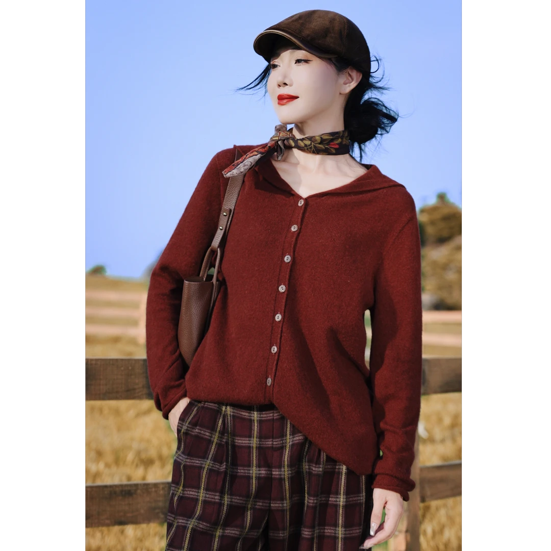 娜七月【植物染】100 ％全羊毛柔软减龄打底开衫式绵羊毛帽衫88020