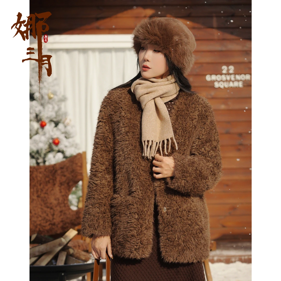 娜三月【草木染】腔调穿搭秋冬一体加厚保暖卡拉卷毛中长730外套XP