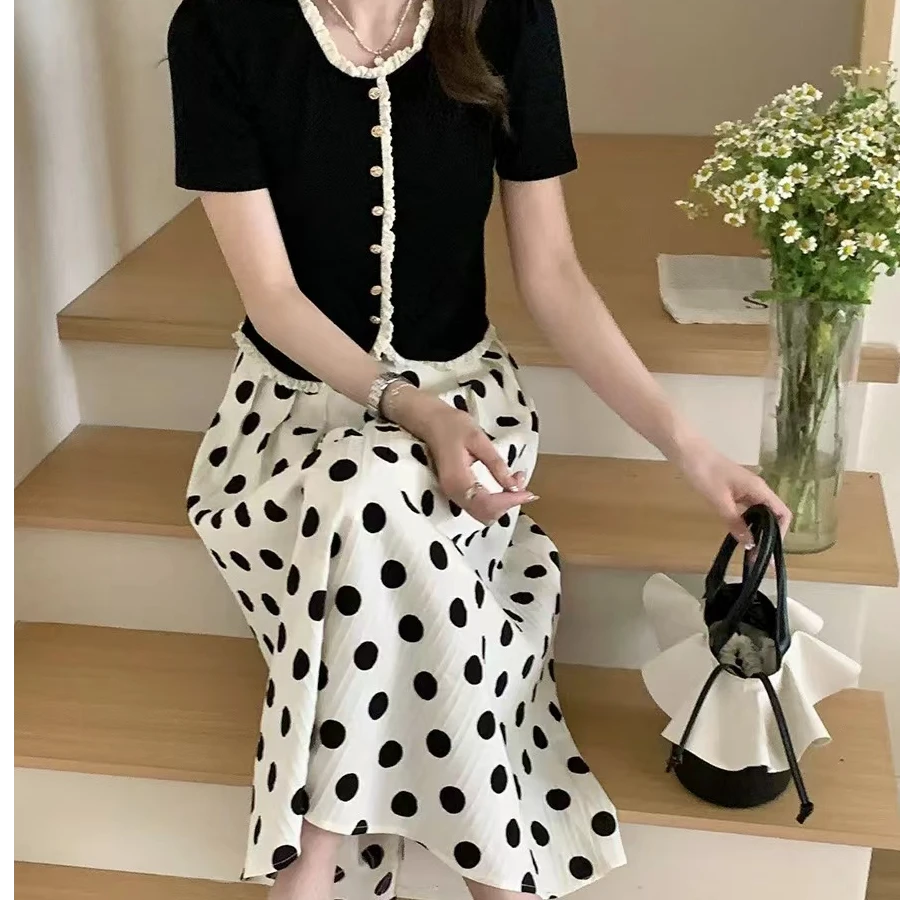 莱赛尔法式轻奢小香风夏季新款蕾丝镂空上衣半身裙两件套N004