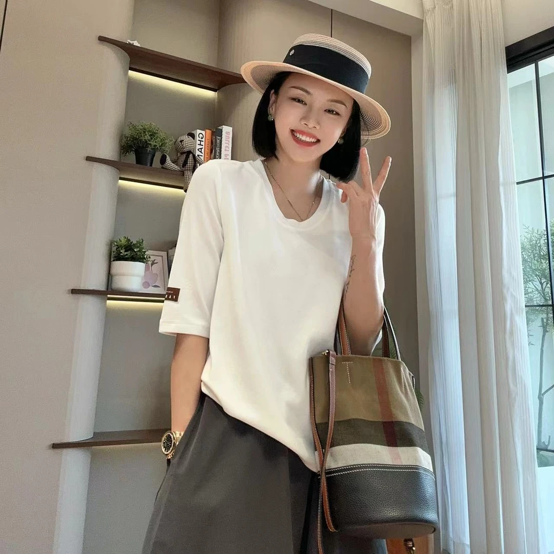 袖筒贴标小u领纯色显瘦中袖半袖T恤4-8-10