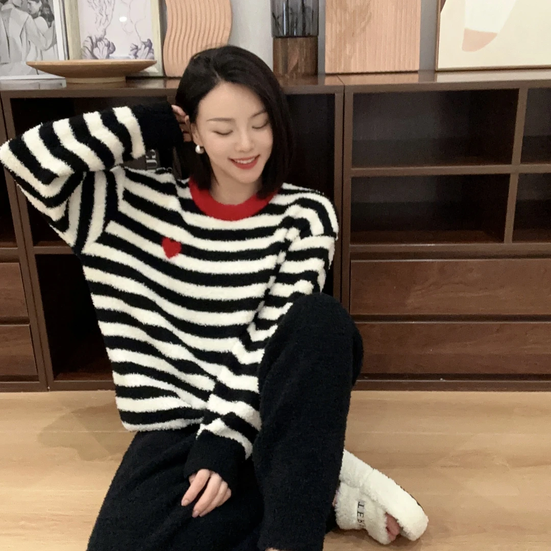 小爱心条纹领口撞色时尚百搭家居套装3-10-22