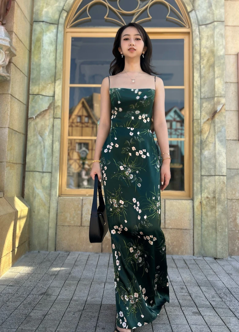 墨绿法式轻奢真丝吊带裙迷人春夏秋百搭Lady绿色性感