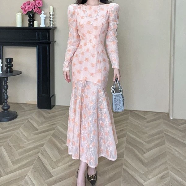 秋冬新款气质显瘦修身名媛高级感收腰碎花连衣裙65182