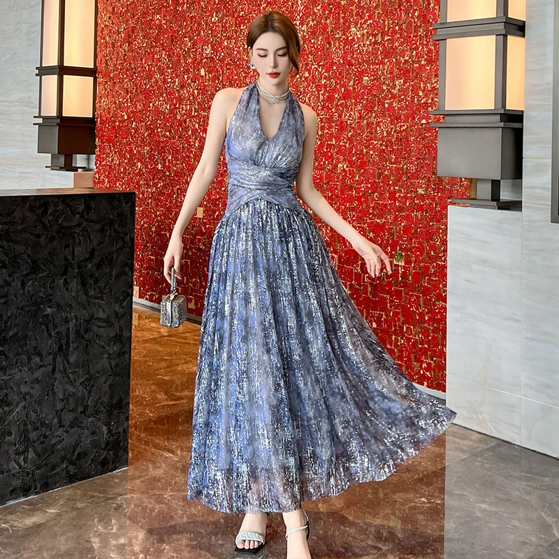 新款时尚A摆高级感气质端庄优雅御姐风露背挂脖连衣裙70278