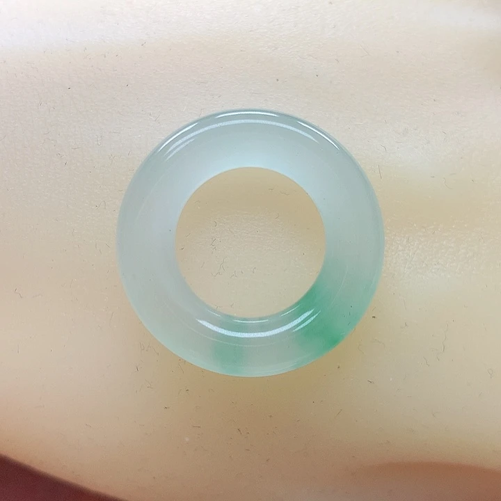 石英质玉颈饰未镶嵌