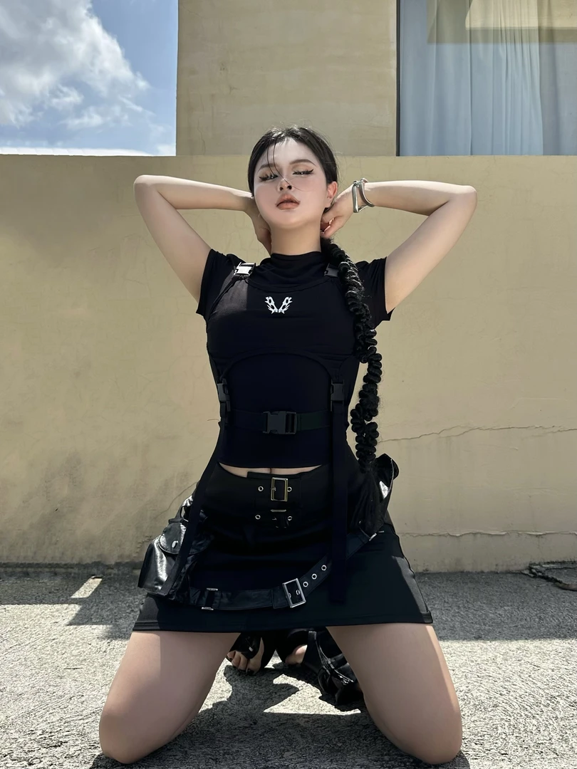 Blacksister新款【狙击手】工装高弹力机能设计师风格拽姐短上衣