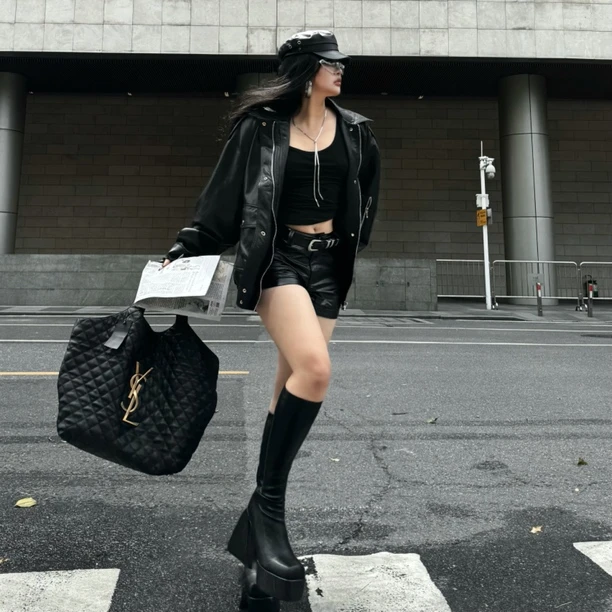 Blackgirl新款【纯爱战神】 秋冬辣妹风显瘦高弹力皮短裤包臀皮裤