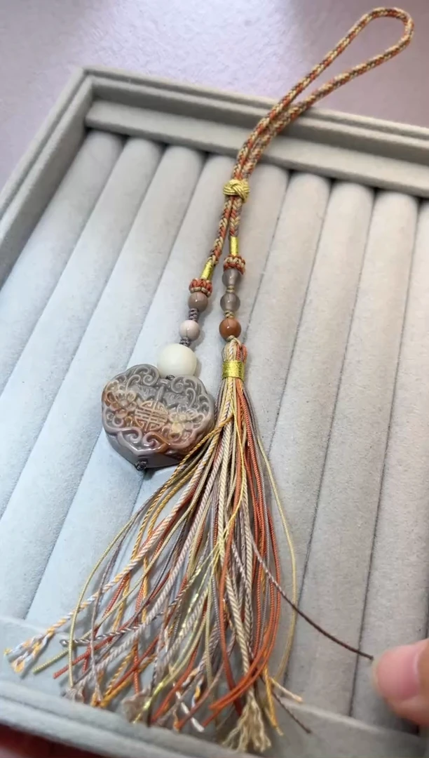 【闪购商品】石英质玉车挂未镶嵌定制如意车挂