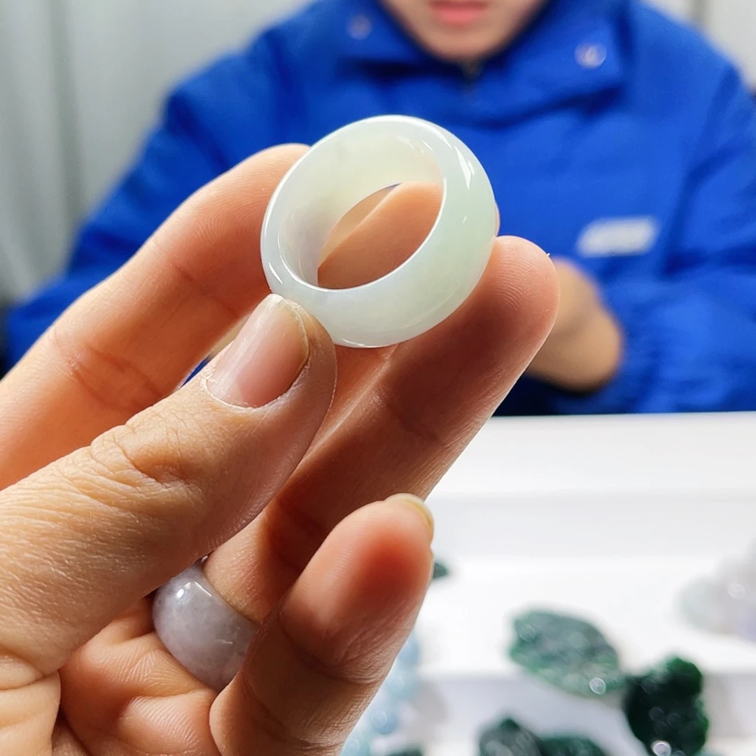 【闪购商品】翡翠颈饰未镶嵌