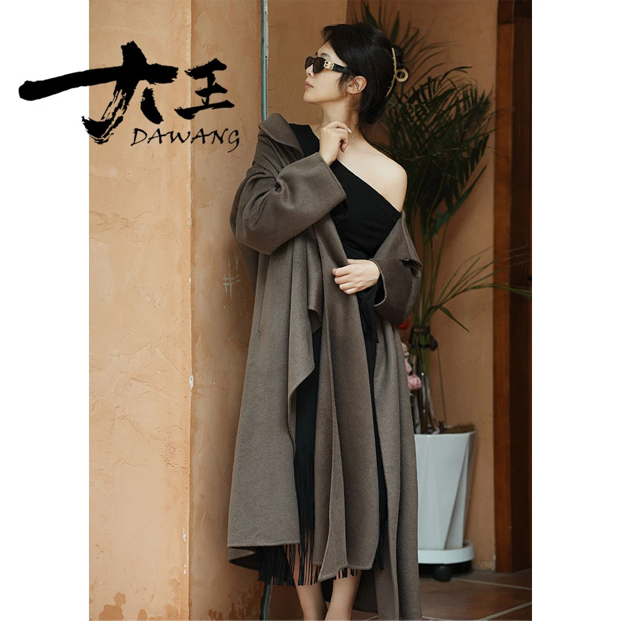 DAWANG丨【寄语】新款设计感十足新主义经典长款廓板羊绒大衣24003