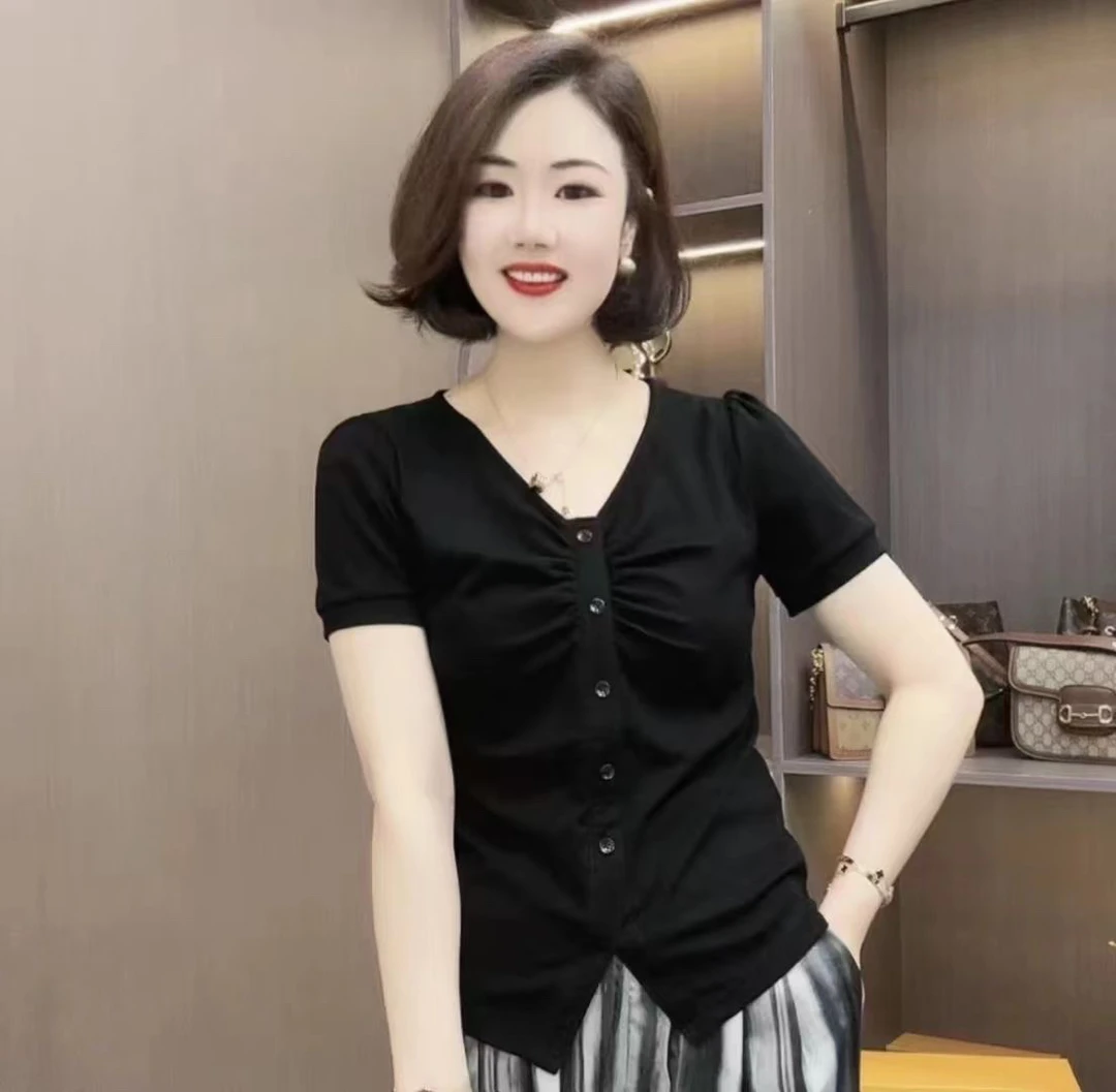 洋气小衫v领黑色短袖T恤女夏季2024新款时尚修身显瘦夏装妈妈上衣