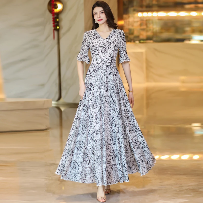 香衣丽华（25款221号花）五分袖花色套头大摆连衣裙修身显瘦气质